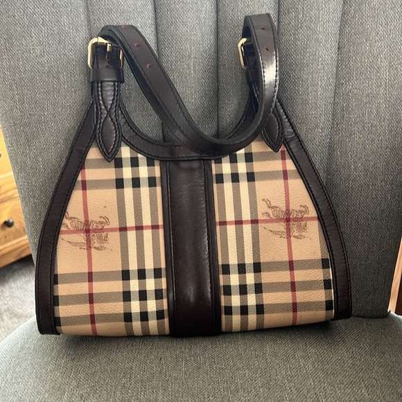 Burberry Shoulder Bag and Wallet - Picture 2 of 9